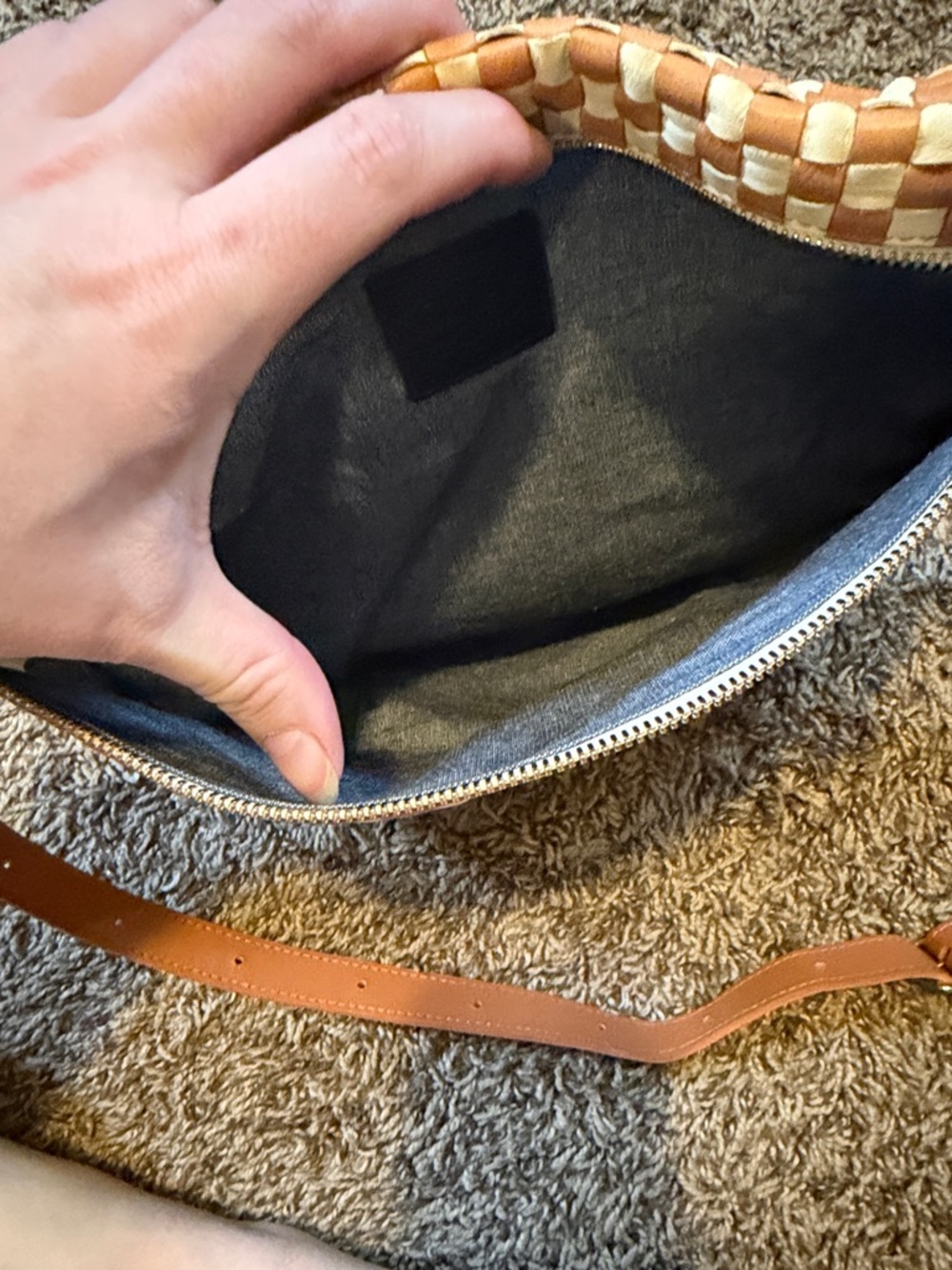 Clare V Grande Fanny Burnt Orange & Cream Crossbody Bag with Adjustable Strap - Picture 5 of 12